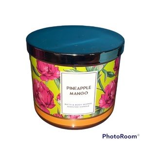 Bath & Body Works Kiwi Passionfruit Large 3 Wick 14.5 oz Candle